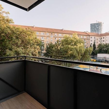 Stylish Apartment Retreat 브라티슬라바 외부 사진