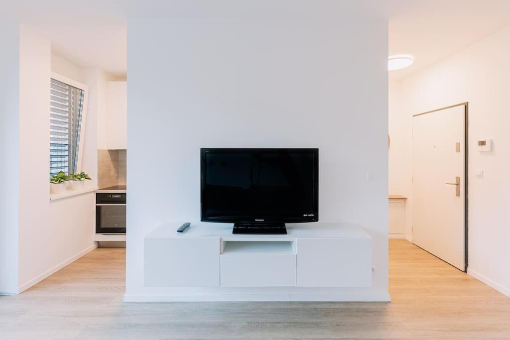 Stylish Apartment Retreat 브라티슬라바 외부 사진